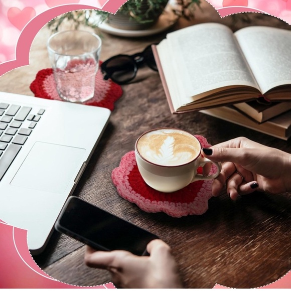 Handmade Set of 5 Heart-Shaped Crochet Coasters Set with Pot Holder - Picture 6 of 6